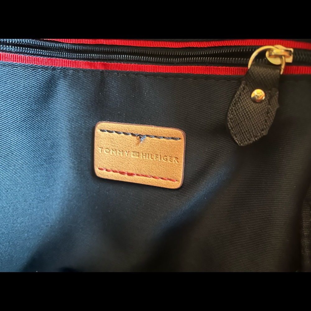 Tommy Hilfiger small faux leather backpack - black - Picture 2 of 11
